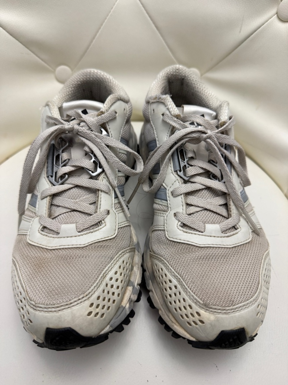 adidas Women's Light Gray / White Running Sneakers